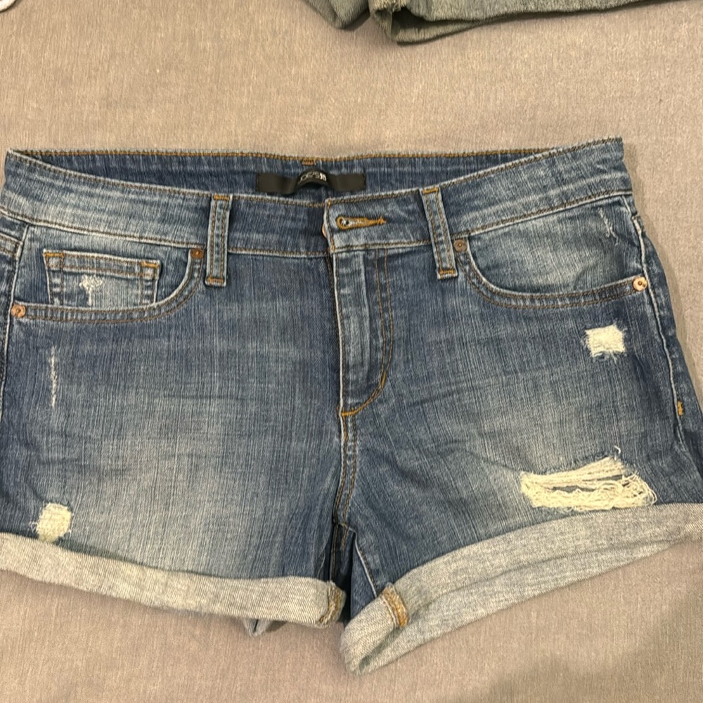 Joe’s Jeans Marylee 5” Inseam Distessed Jean Shorts Size 28 Cotton Stretch Denim